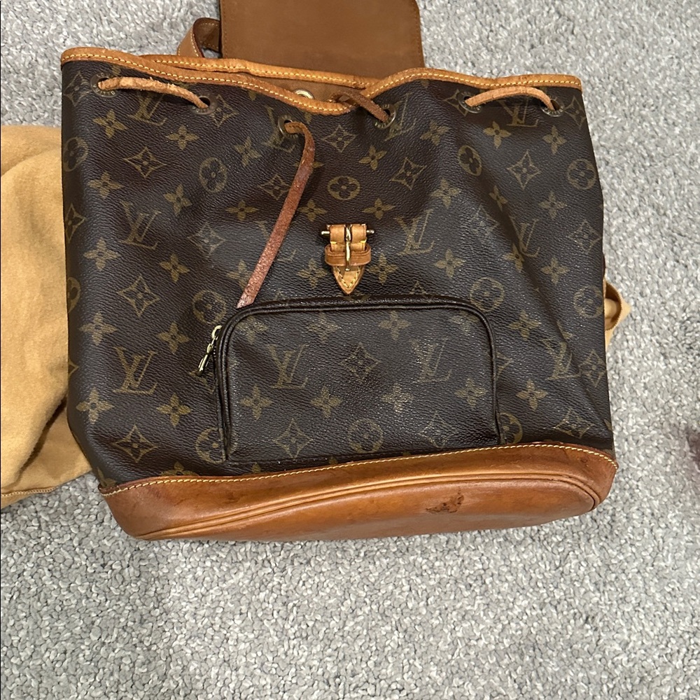Louis Vuitton Montsouris MM backpack authentic - Picture 13 of 13